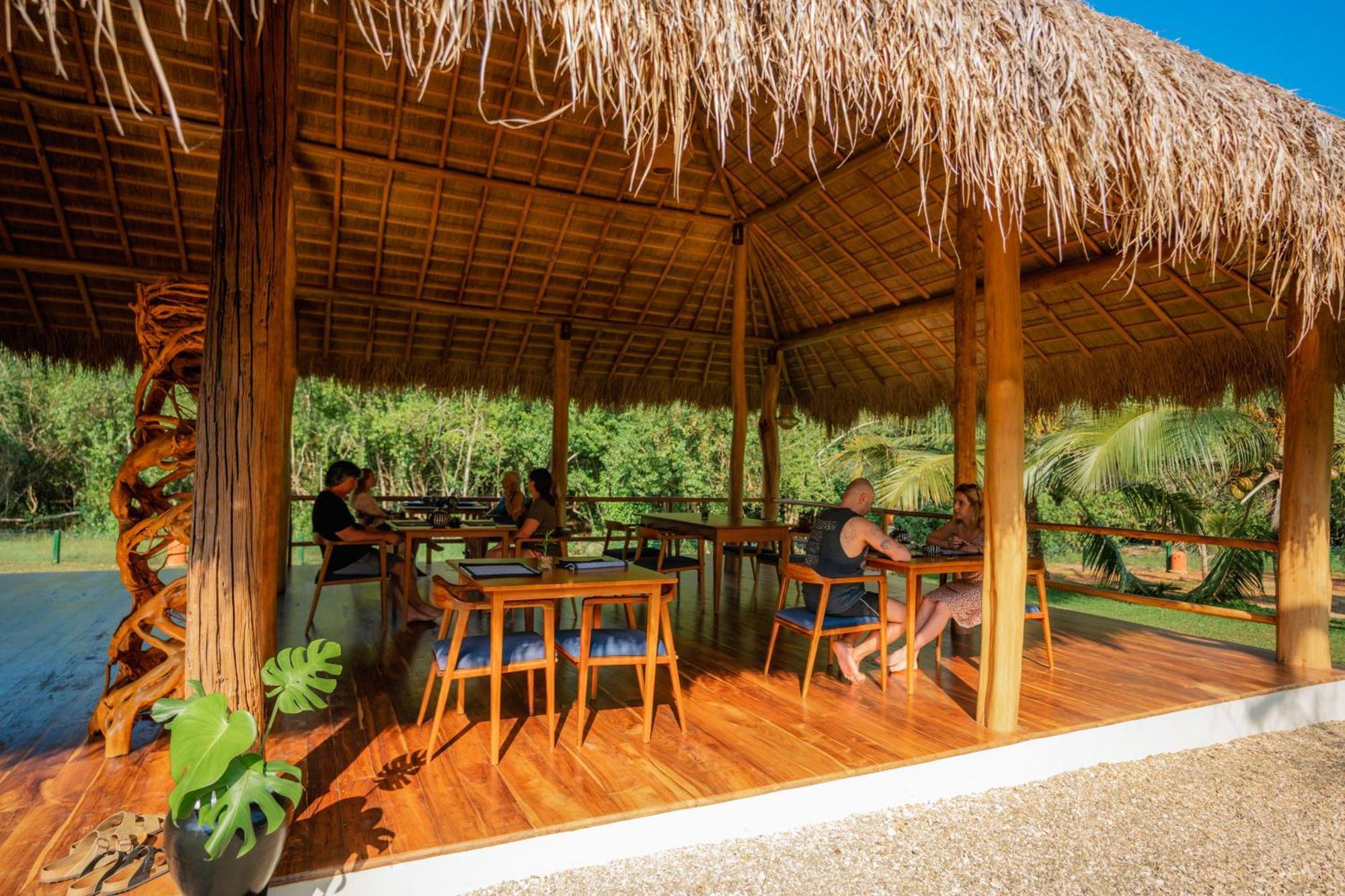 Omkara Rekawa Hotel Tangalle Exterior photo