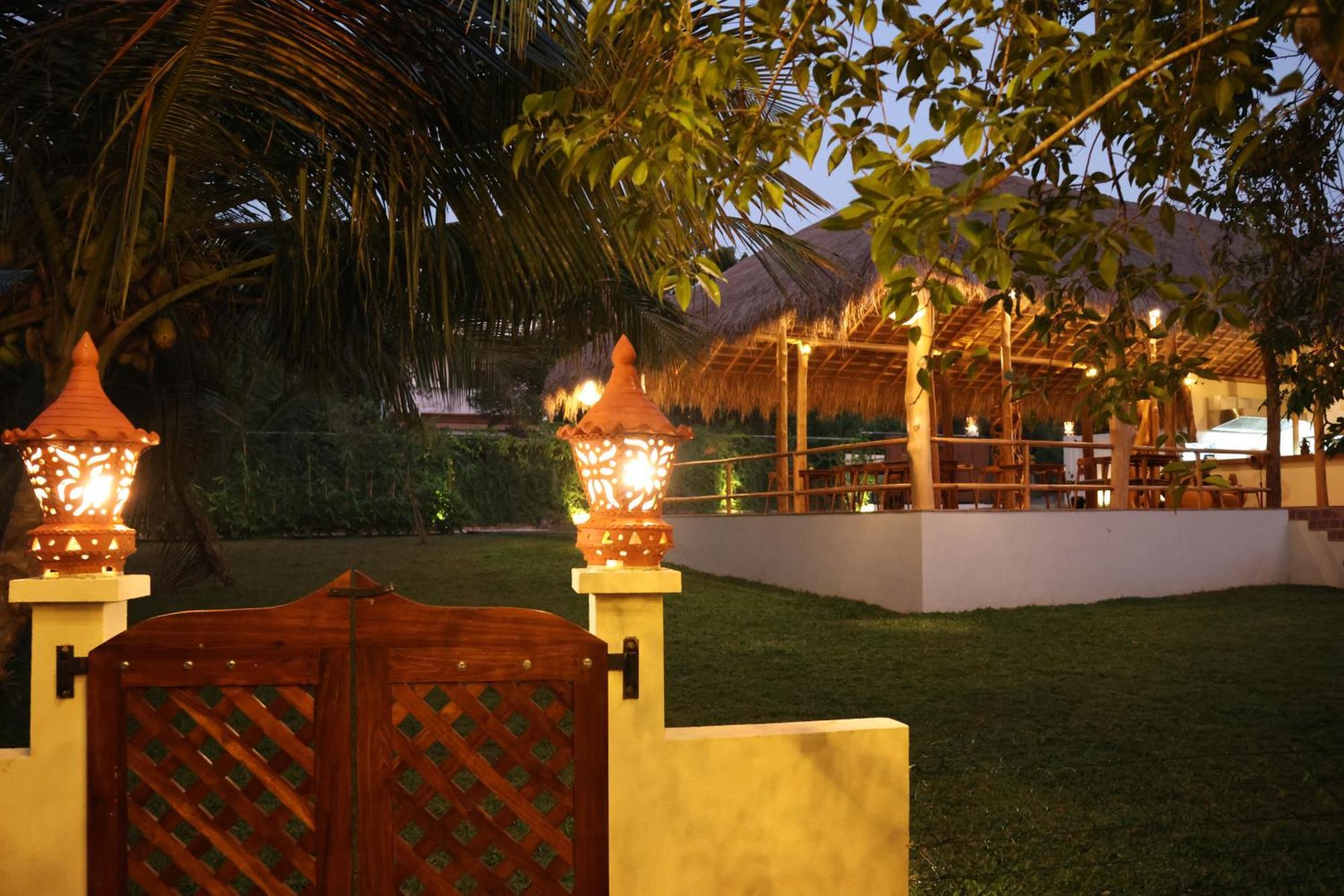 Omkara Rekawa Hotel Tangalle Exterior photo