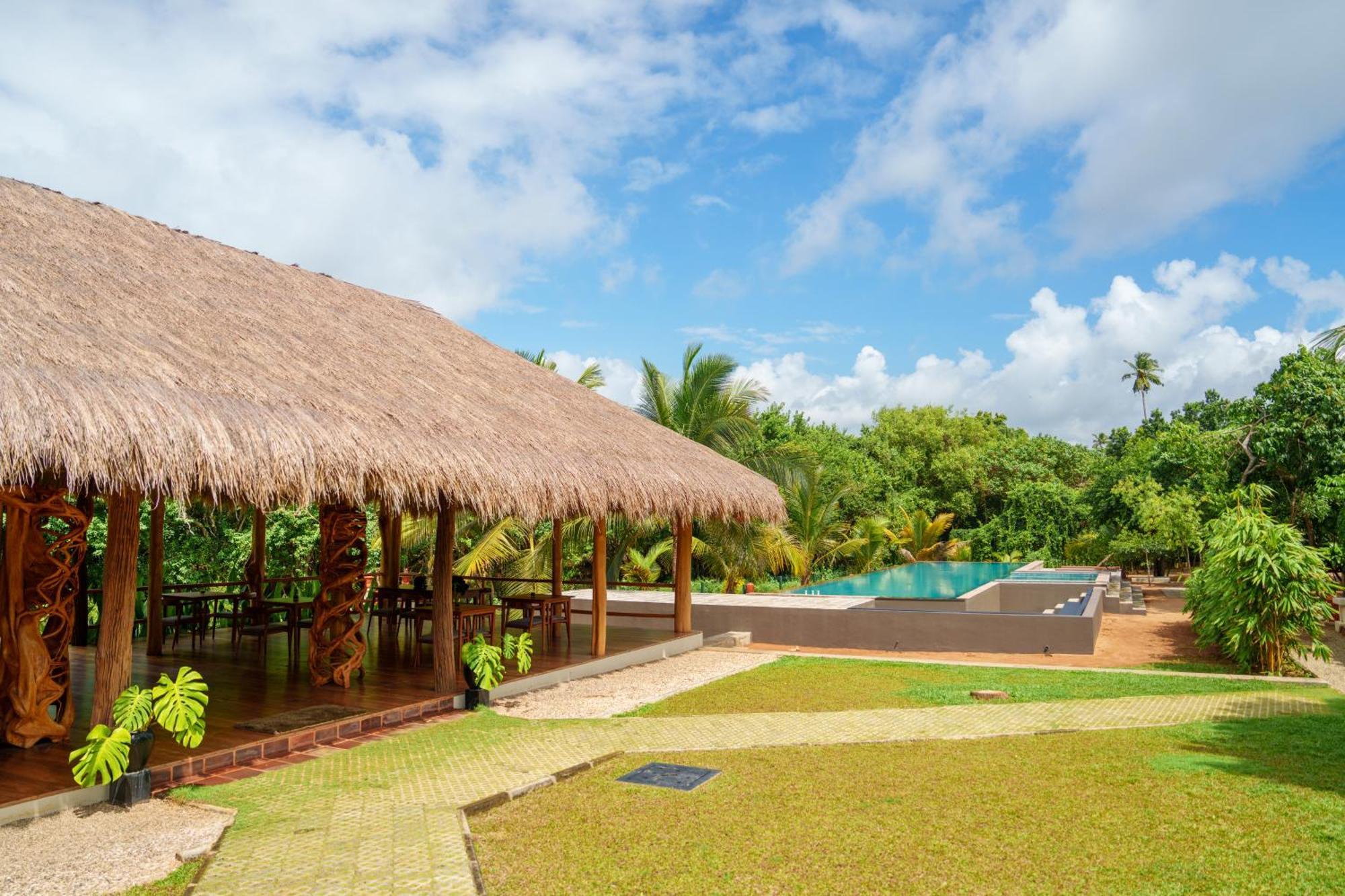 Omkara Rekawa Hotel Tangalle Exterior photo